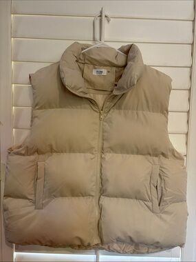 Bluivy Neutral Beige Puffer Vest - Women's Sleeveless Jacket